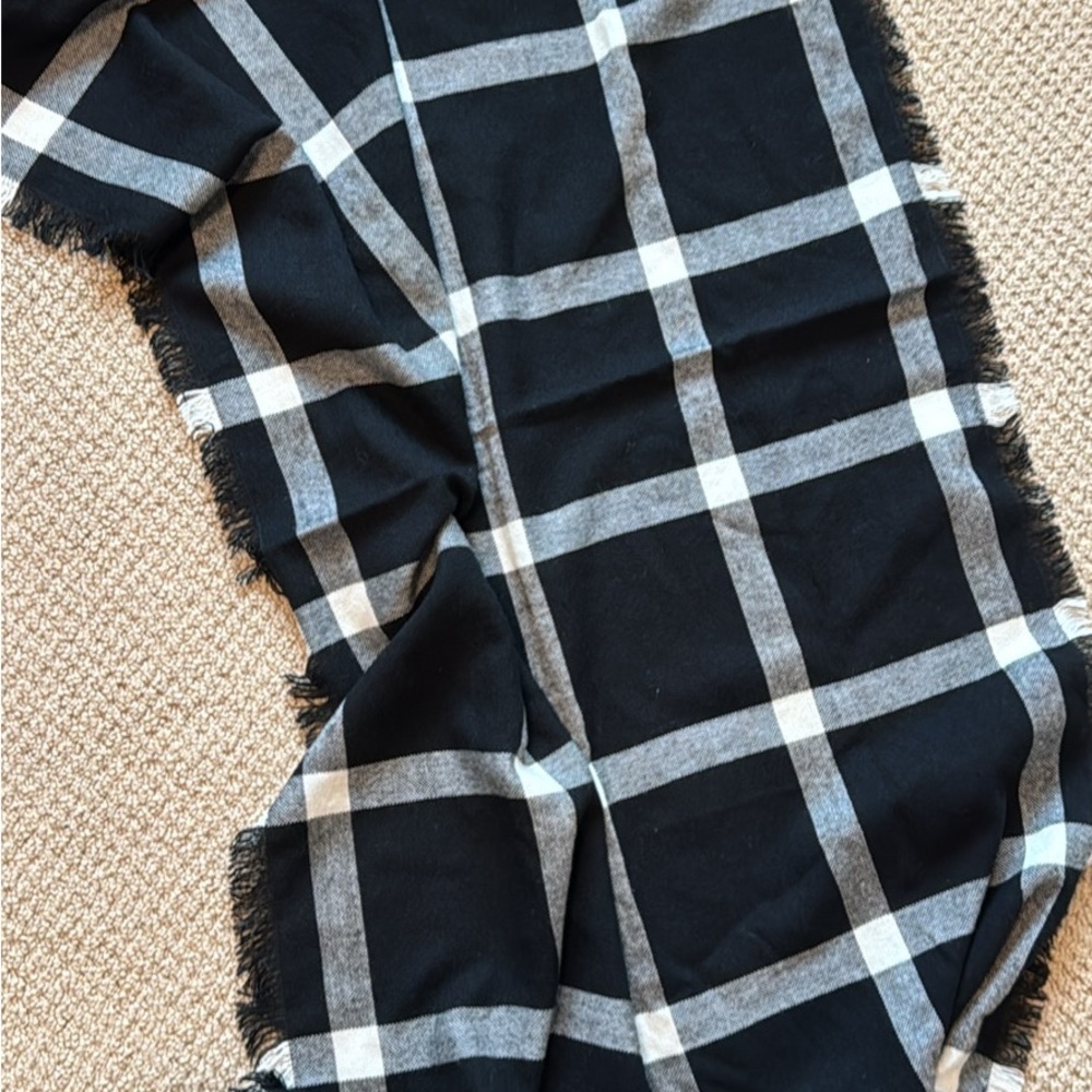 Agnes & Dora Black and White Plaid Scarf - Picture 2 of 2